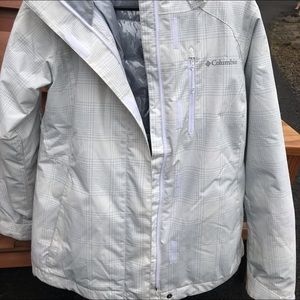 White/Silver Women’s Columbia Ski Jacket